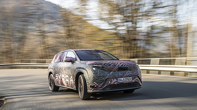 Maskovan� prototyp elektrick� �kody Peaq