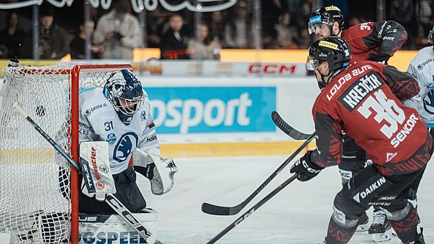 Spartalı Kaptan Guy: En iyi boğazımıza bıçak dayayarak oynarız