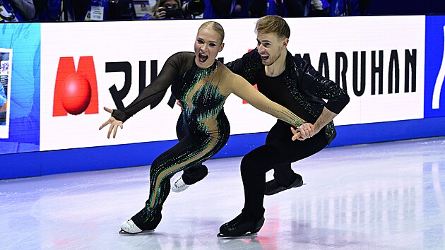 �e�t� krasobrusla�i Filip a Nat�lie Taschlerovi b�hem vystoupen� ve voln�ch...