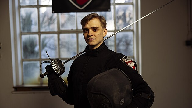Zakladatel brn�nsk�ch fechter� Zden�k Br�dl byl sportovn�m �erm��em. Kv�li zdrav� v�ak p�e�el na ten historick�.