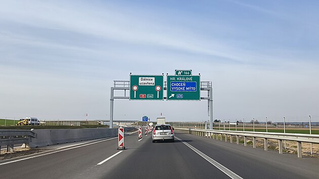 U� v srpnu by �idi�i jedouc� od Vysok�ho M�ta m�li pokra�ovat po d�lnici a� k tunelu Homole, kter� p�jde objet bypassem. (24. b�ezna 2026)