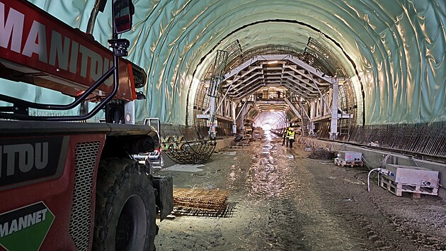 �editelstv� silnic a d�lnic ozn�milo, �e kv�li slo�it�m geologick�m podm�nk�m nestihne zprovoznit tunel Homole do konce roku, jak p�vodn� pl�novalo. (24. b�ezna 2026)