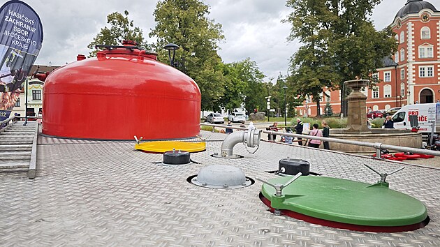 KHA 32 Tatra 148 6�6 na 2. srazu hasi�sk�ch voz� Tatra 148 v Kamenici nad Lipou