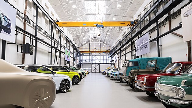 Nov� otev�en� hala v p��m�m sousedstv� mladoboleslavsk�ho muzea navazuje na st�vaj�c� expozici Sp�c� kr�sa a tvo�� samostatn� v�stavn� okruh, kter� lze absolvovat s pr�vodcem jen po p�edchoz� rezervaci. P��platek za oba depozit��e je 200 K� ke standardn� vstupence.