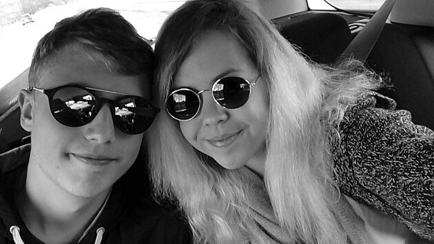 Kristi�n byl zdrav� a vesel� chlapec, kter� m�l r�d hudbu, kreslen� a m�l spoustu pl�n� do budoucna. Kdy� mu ale bylo sedmn�ct let, v�e se zm�nilo.