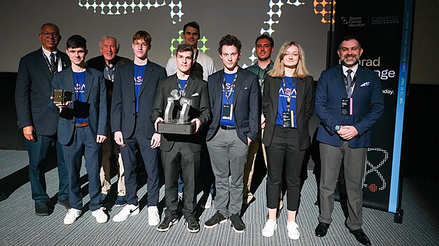 Na za��tku roku 2024 se t�m p�ti mlad�ch lid� z cel� �esk� republiky, v kter�m Anna byla jedinou z�stupkyn� �ensk�ho pohlav�, dostal do fin�le presti�n� mezin�rodn� sout�e Conrad Challenge.