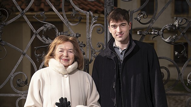 Livia Klausov� a jej� vnuk Robert Klaus