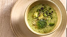 Brokolicová polévka s mátou