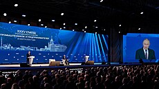 Vladimir Putin na sjezdu Ruského svazu pr�myslník� a podnikatel� (RSPP) (26....