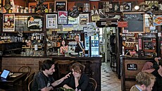 Hany Bany vábí studenty z blízké konzervato�e i filozofické fakulty.