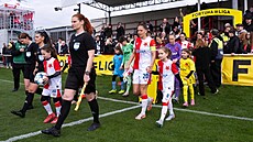 Fotbalistky Slavie a Sparty nastupují k derby.