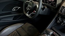 Poslední �ance na ikony: Audi RS a R8 z trhu mizí, Jarov má unikáty