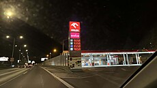Benzina Orlen na Ji�ní spojce. Také tady stojí nafta p�es 50 korun za litr....