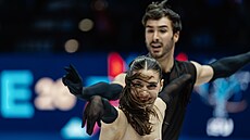 Laurence Fournierová-Beaudryová a Guillaume Cizeron p�i rytmickém tanci na MS v...