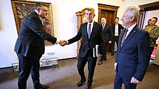 Premiér a p�edseda ANO Andrej Babi� nebyl po jednání s ministrem obrany Jaromírem Z�nou úpln� spokojen s jeho návrhem koncepce výstavy armády do roku 2040