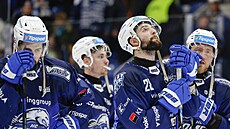 Zklamaní brn�n�tí hokejisté po prohraném �tvrtfinále s Pardubicemi.