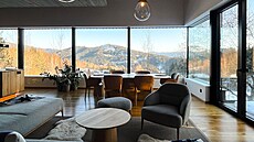 Prosklená fasáda má plochu 150 m2, nabízí tak neuv��itelné výhledy.