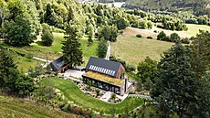 Beskydy nabízejí nádhernou p�írodu a klid... Nová chalupa vyrostla na míst�...