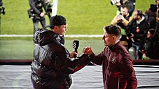 Obránce Ladislav Krej�í (vlevo) p�i�el podpo�it Spartu p�ed odvetou s Alkmaarem.