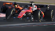 Charles Leclerc z Ferrari b�hem tréninku na Velkou cenu Japonska