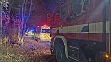 Záchrana mu�e z rybníka u Hor�ovského Týna. Mu� nejprve ují�d�l p�ed policejní...