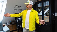 Moderátor a kutil o svém domov� velmi rád zanícen� vypráví.