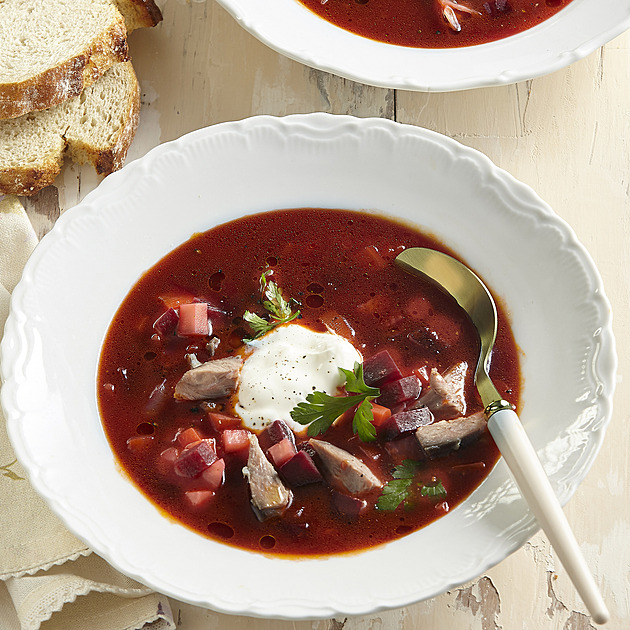 Domácí boršč s jehněčím masem: Recept na poctivou polévku, která vás zahřeje i zasytí