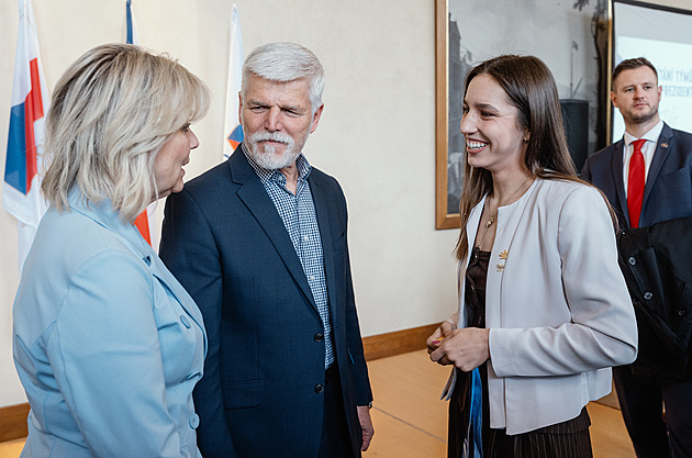 OBRAZEM: Olympionici se hodili do gala. Prezidenta navštívili Jílek i Voborníková
