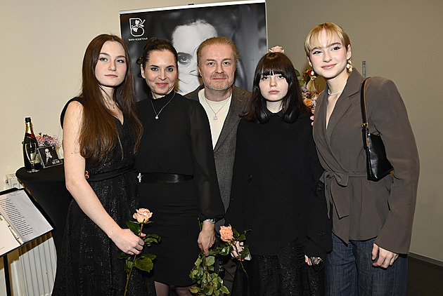 Hudba z walkmana, žádný telefon ani sítě. Šporclová o natáčení Mámy i slavné rodině