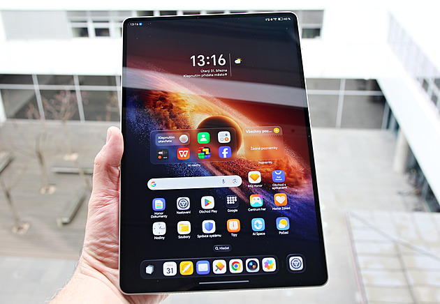 Neuvěřitelně tenký a se skvělou výbavou. Za zajímavý tablet ovšem připlatíte