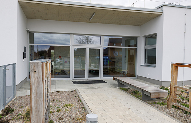 Školce za 60 milionů hrozí zavření. Soud dal za pravdu sousedům a zrušil kolaudaci