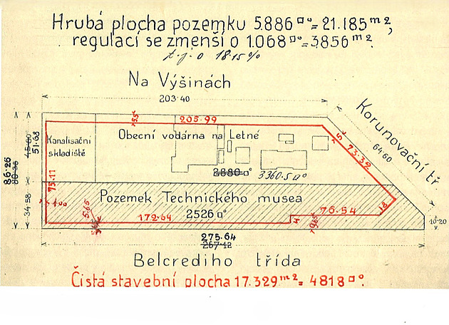 Pražský Molochov stojí na Letné 90 let. Jeho historie je plná temných kapitol