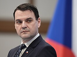 Ministr zahrani�ních v�cí Petr Macinka po jednání vlády. (30. b�ezna 2026)