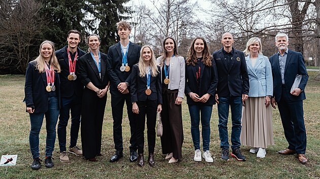 �e�t� olympij�t� a paralympij�t� medailist� se setkali s prezidentsk�m p�rem.