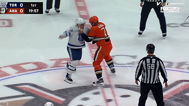 Radko Gudas se v NHL popral u� po t�ech vte�inách