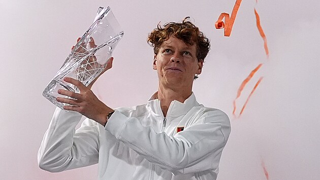 Tenis: Jiří Lehečka Miami'deki finalde Jannik Sinner'a yenildi