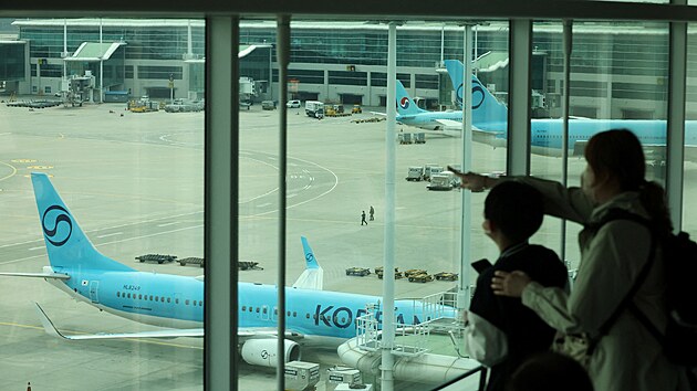Letadlo spole�nosti Korean Air na mezin�rodn�m leti�ti v jihokorejsk�m In�chonu (31. b�ezna 2026)