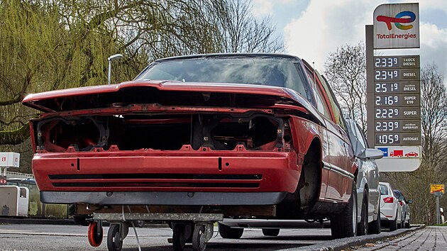 N�mecko se vydalo regula�n� cestou. �erpac� stanice mohou nov� zdra�ovat pouze...