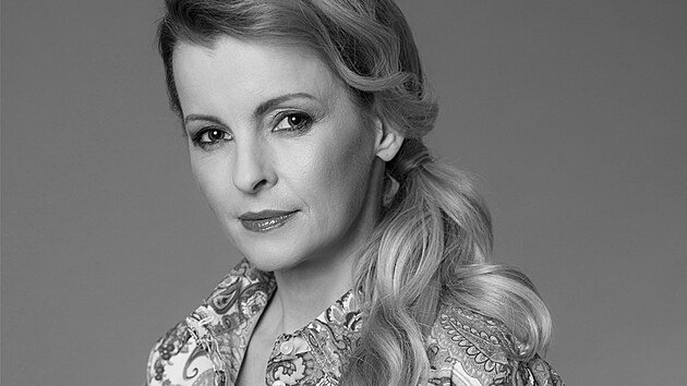 Iveta Barto�ov� p�i sv�m posledn�m profesion�ln�m focen� (b�ezen 2014)