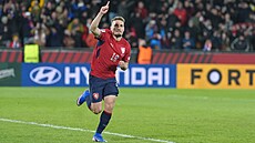 Michal Sadílek prom�nil rozhodující penaltu v bará�i s Dánskem.