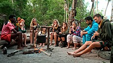 Kmen Padouch� pohromad� u ohni�t�.