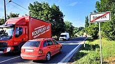�editelství silnic a dálnic posoudí dv� mo�né varianty trasování obchvatu...