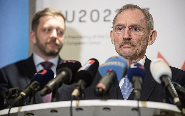 Milion dolarů v kabele, slovenský hitman. Na Orbána vybublala špína devadesátek