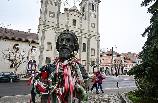 Orbán musí vyhrát, pomáhá nám, říkají Maďaři žijící v rumunském Sedmihradsku