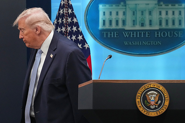 Vymstí se vám to. Vance Trumpovi útok na Írán usilovně rozmlouval, a nebyl sám