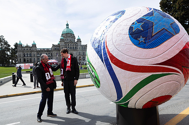 FIFA spustila závěrečný prodej vstupenek na fotbalové MS, provázel ho chaos