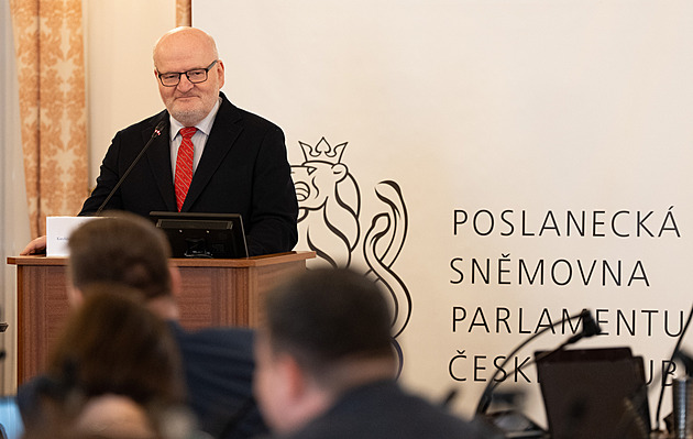 Zabraňte zvolení radních, kteří ČT způsobili škodu, vyzývají osobnosti Babiše