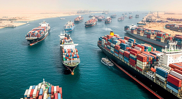 Když se mění epochy, přichází čas monster. Kmoníček o Trumpovi i nové mapě světa