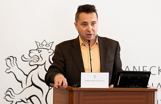 Poslanci vybrali adepty do Rady ČT. Prošli Herman i Matocha, vypadl herec Čermák