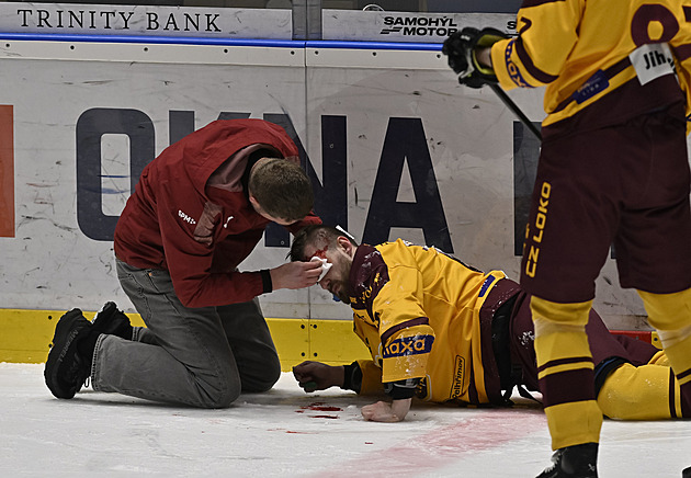 Když ve finále vládnou střelci. Zápasy o baráž baví diváky, trenéry už tolik ne